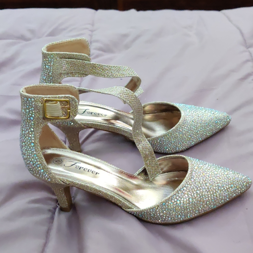 Shoe